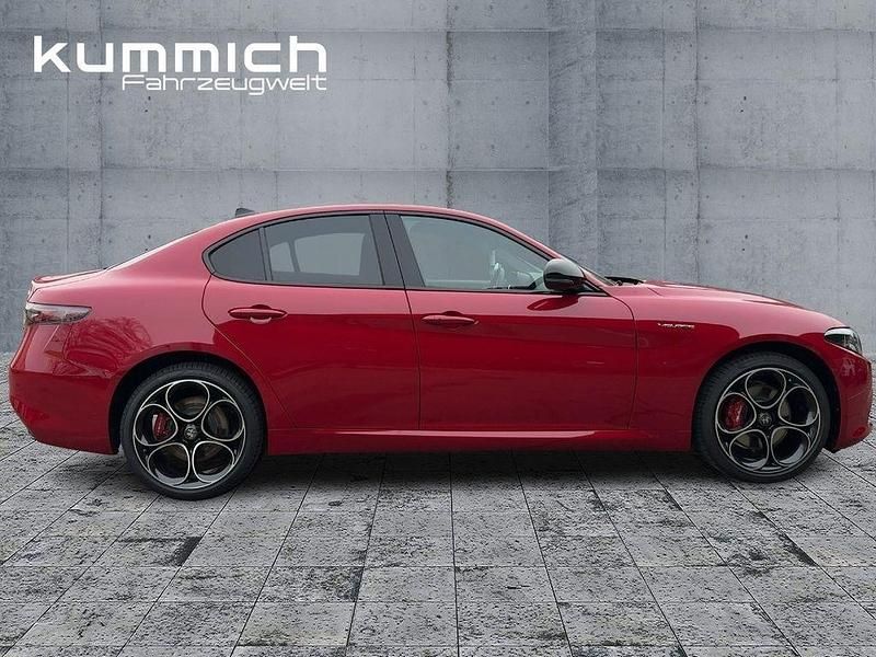 Neu Alfa Romeo Giulia Veloce 280 PS (205 kW) 2025 Rot Limousine