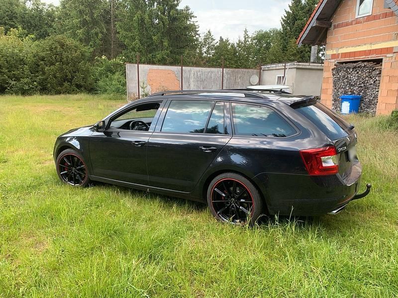 Gebraucht Skoda Octavia RS 220 PS (161 kW) 2016 Schwarz Kleinwagen