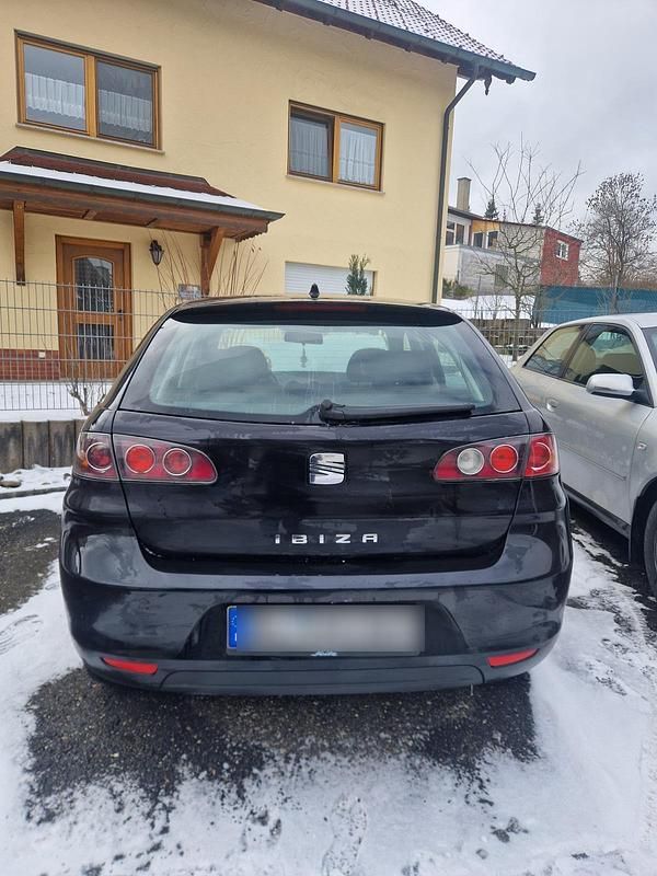 Schwarz Gebraucht 2007 Seat Ibiza Kleinwagen | 750 € (Superpreis) - Bild 1/3