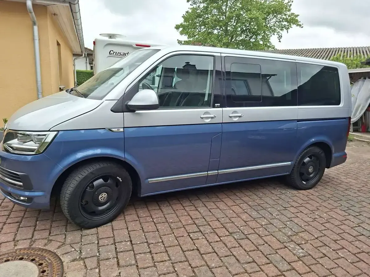 Gebraucht VW Multivan Generation Six 204 PS (150 kW) 2016 Grau Van / Kleinbus