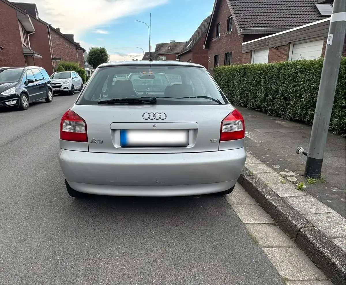 Gebraucht Audi A3 102 PS (75 kW) 2001 Silber Kleinwagen
