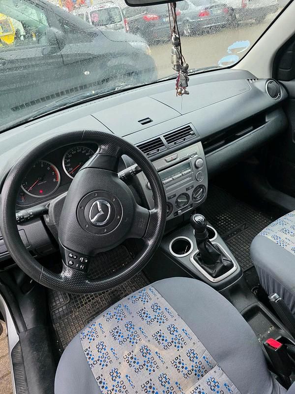 Gebraucht Mazda 2 80 PS (58 kW) 2005 Grau Kleinwagen