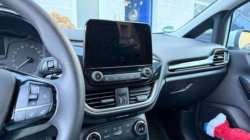 Gebraucht Ford Fiesta S 75 PS (55 kW) 2020 Weiß Limousine