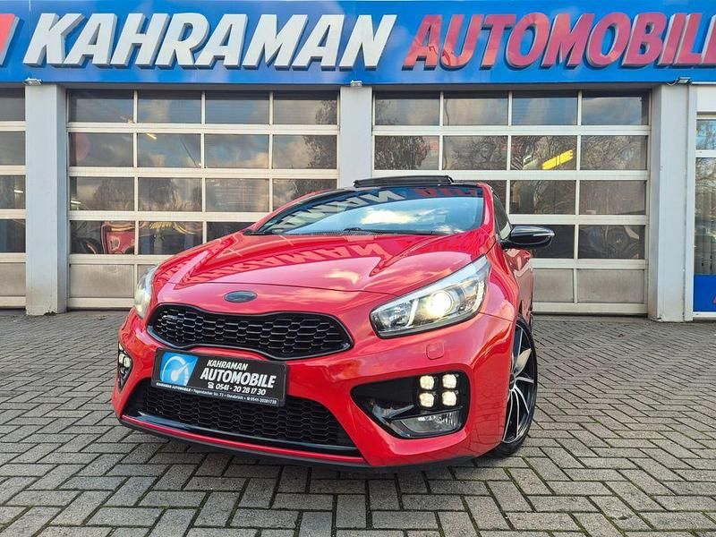 Rot Gebraucht 2013 Kia Ceed GT Coupé | 8.799 € (Guter Preis) - Bild 1/4