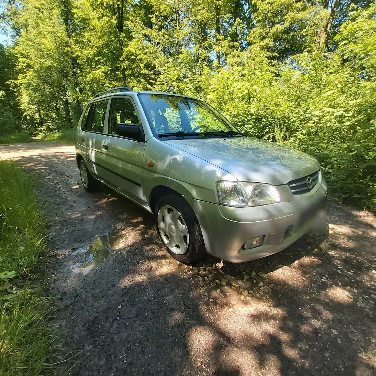 Gebraucht Mazda Demio 75 PS (55 kW) 2001 Silber Kleinwagen