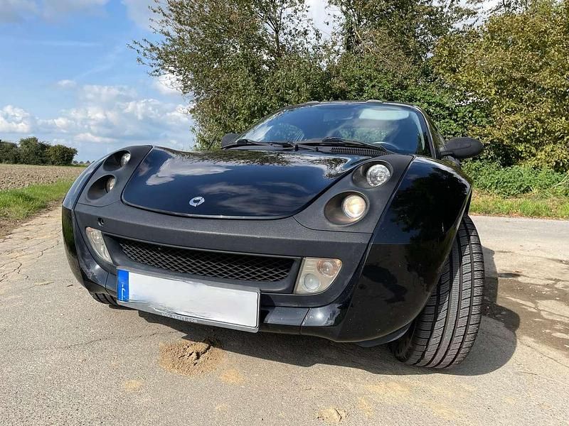 Schwarz Gebraucht 2004 Smart Roadster Cabrio | 10.500 € - Bild 1/4