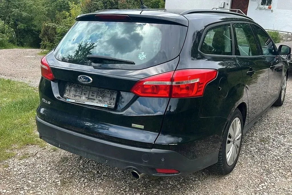 Gebraucht Ford Focus Business Edition 150 PS (110 kW) 2015 Schwarz Limousine