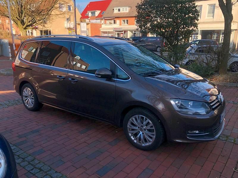 Second-hand VW Sharan 139 CP (102 kW) 2010 Maro Monovolum