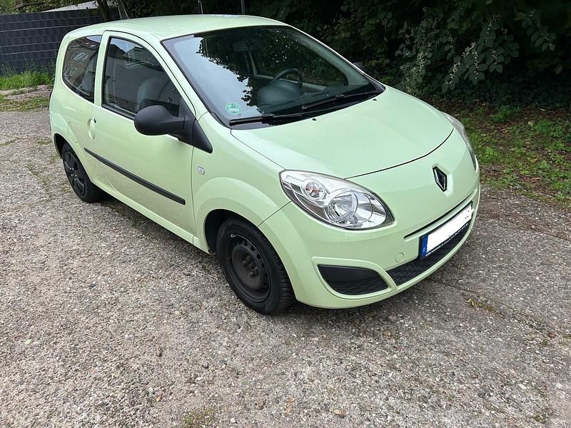 Grün Gebraucht 2009 Renault Twingo Kleinwagen | 1.350 € (Superpreis) - Bild 1/4