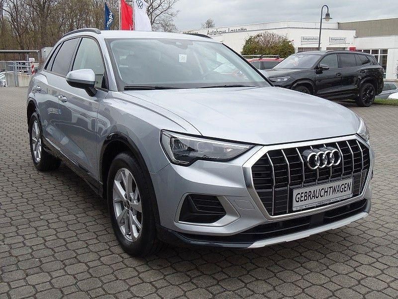 Gebraucht Audi Q3 Advanced Plus 150 PS (110 kW) 2022 Florettsilber (metallic) SUV