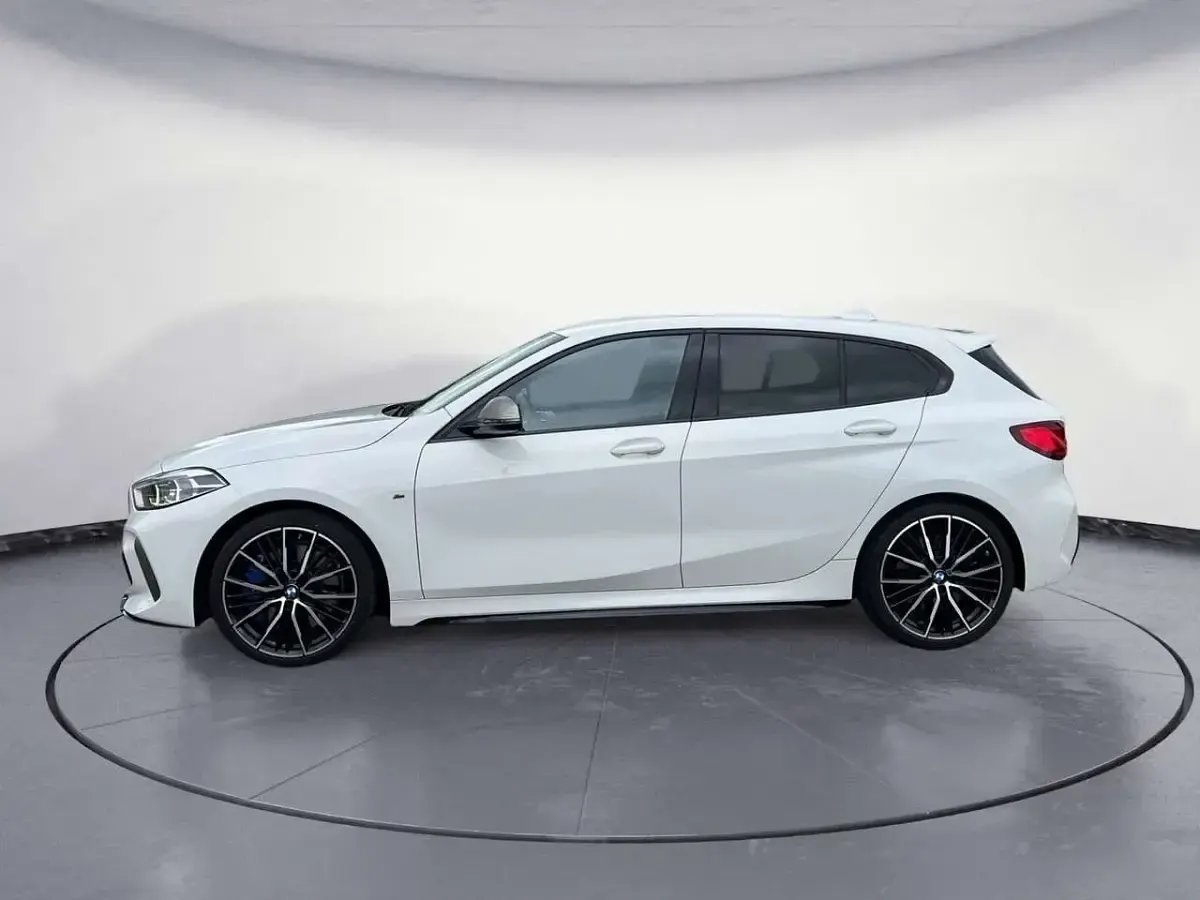 Gebraucht BMW 135 306 PS (225 kW) 2022 Alpinweiß uni Kleinwagen