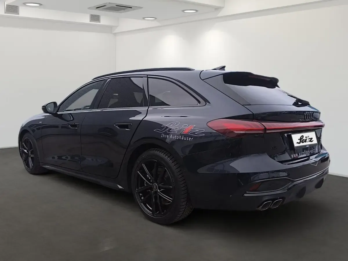 Gebraucht Audi A5 Ambiente 204 PS (150 kW) 2025 Firmamentblau metallic Kombi