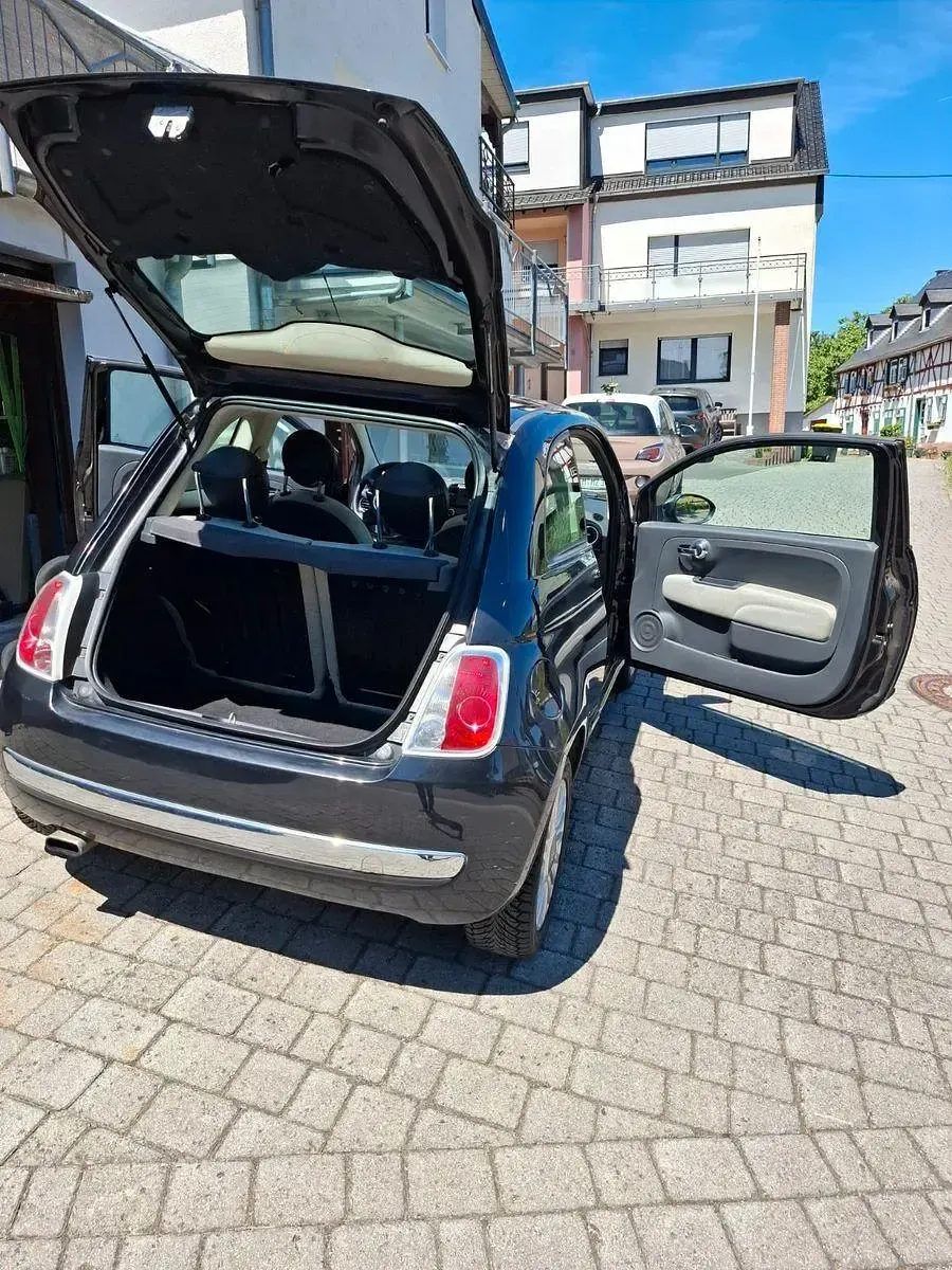 Gebraucht Fiat 500 Lounge 86 PS (63 kW) 2011 Schwarz Limousine