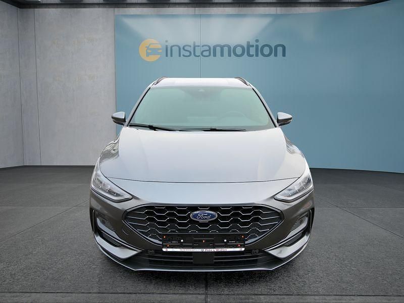 Gebraucht Ford Focus 125 PS (91 kW) 2024 Grau Kombi