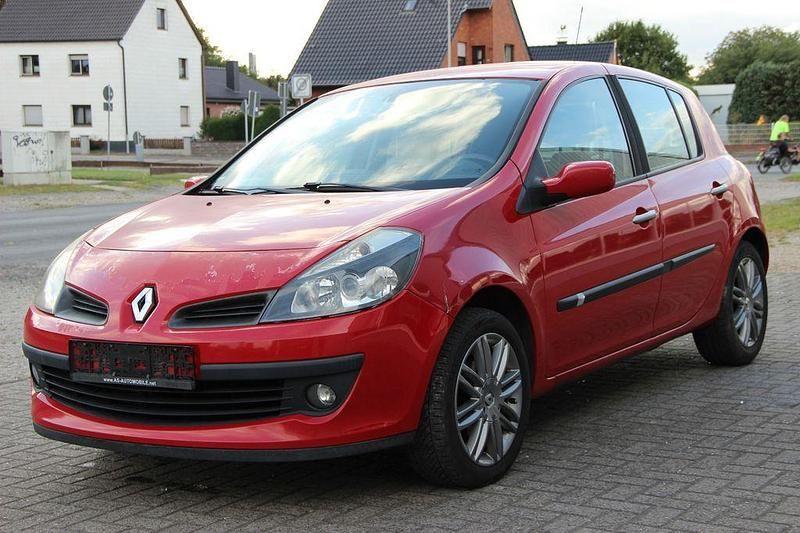 Rot Gebraucht 2007 Renault Clio II Dynamique Limousine | 1.290 € (Fairer Preis) - Bild 1/4