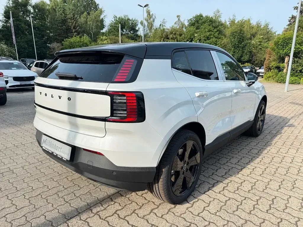 Neu Volvo EX30 Plus 200 kW (272 PS) 2026 Weiß SUV
