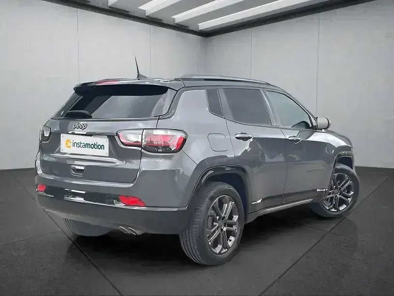 Käytetty Jeep Compass 150 HP (110 kW) 2021 Harmaa Katumaasturi