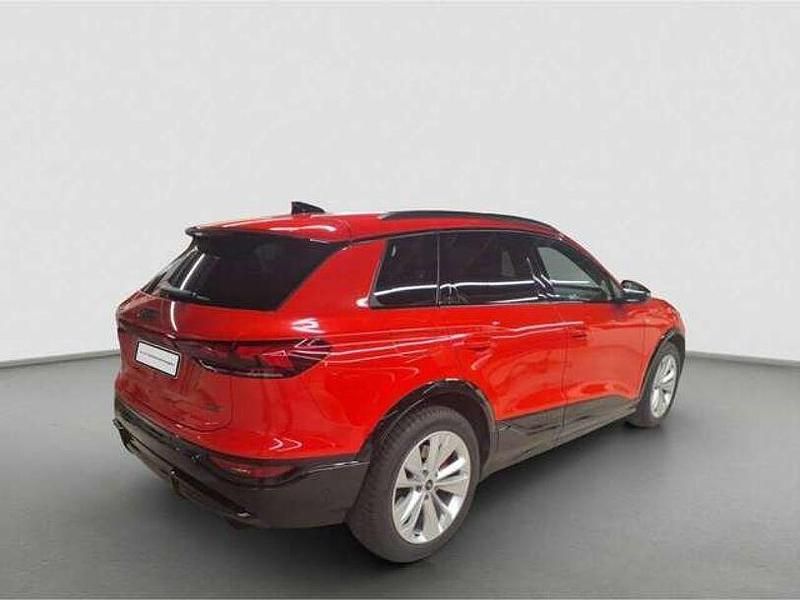 Gebraucht Audi e-tron S-Line 285 kW (388 PS) 2025 Rot SUV