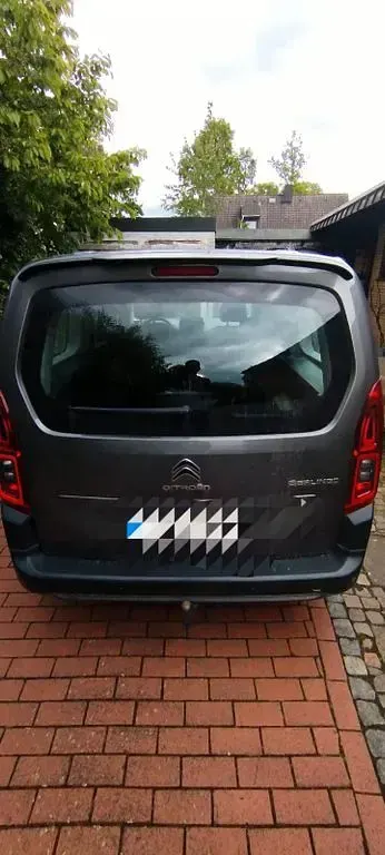 Gebraucht Citroën Berlingo Feel 131 PS (96 kW) 2020 Grau Van / Kleinbus