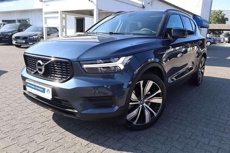 Denim blue Gebraucht 2021 Volvo XC40 R-Design SUV | 27.690 € (Fairer Preis) - Bild 1/2