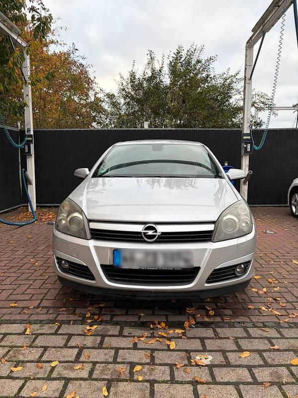 Silber Gebraucht 2004 Opel Astra Kleinwagen | 1.799 € (Guter Preis) - Bild 1/4