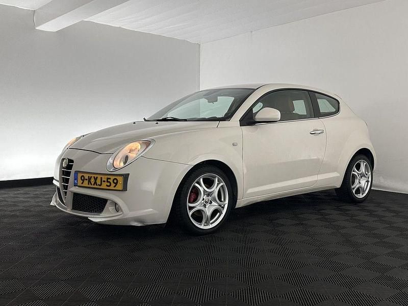 Gebraucht Alfa Romeo MiTo Distinctive 86 PS (63 kW) 2013 Weiß Kleinwagen