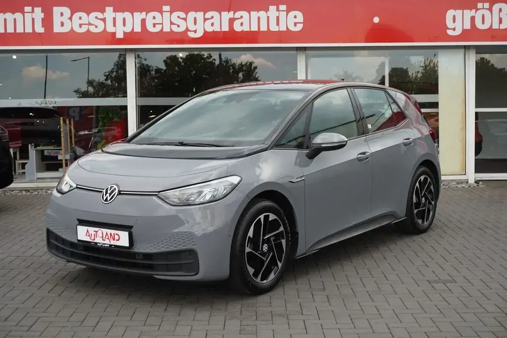 Gebraucht VW ID.3 Pro Performance 150 kW (204 PS) 2023 Mondsteingrau Kleinwagen