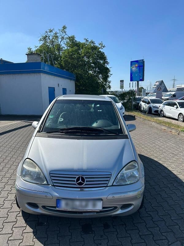 Silber Gebraucht 2002 Mercedes A190 Kleinwagen | 1.400 € (Fairer Preis) - Bild 1/4
