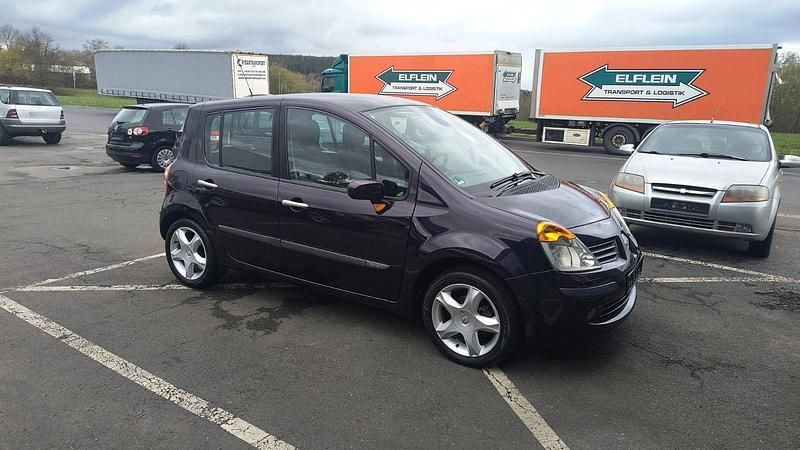 Usado Renault Modus 111 HP (81 kW) 2006 Roxo Monovolume