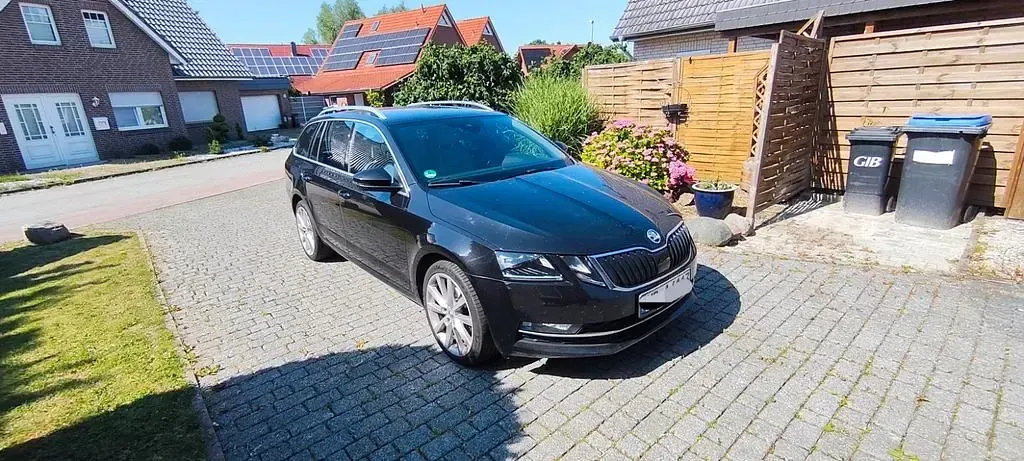 Gebraucht Skoda Octavia Style 150 PS (110 kW) 2019 Schwarz Kombi