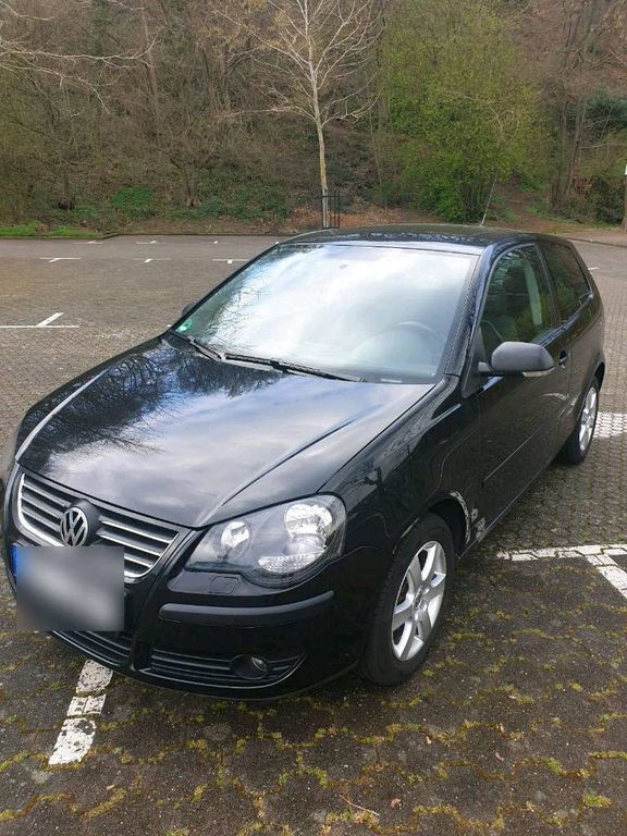 Schwarz Gebraucht 2007 VW Polo Trendline Limousine | 2.200 € (Fairer Preis) - Bild 1/4