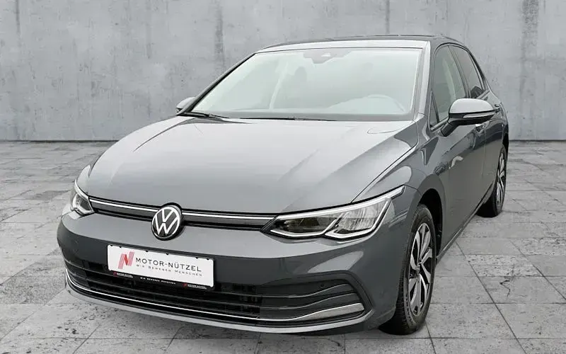 Gebraucht VW Golf VIII Active 115 PS (84 kW) 2023 Grau Limousine