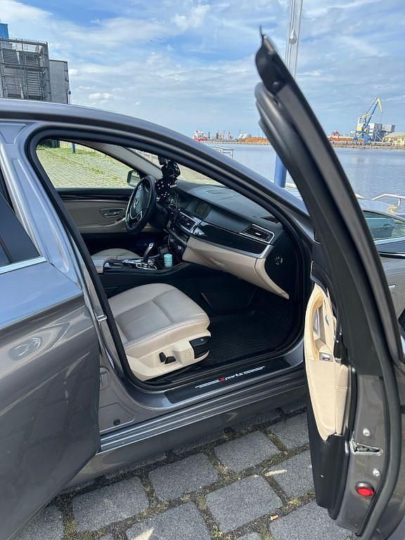 Gebraucht 2013 BMW 520 Sport Line Limousine | 9.300 € (Guter Preis) - Bild 1/4