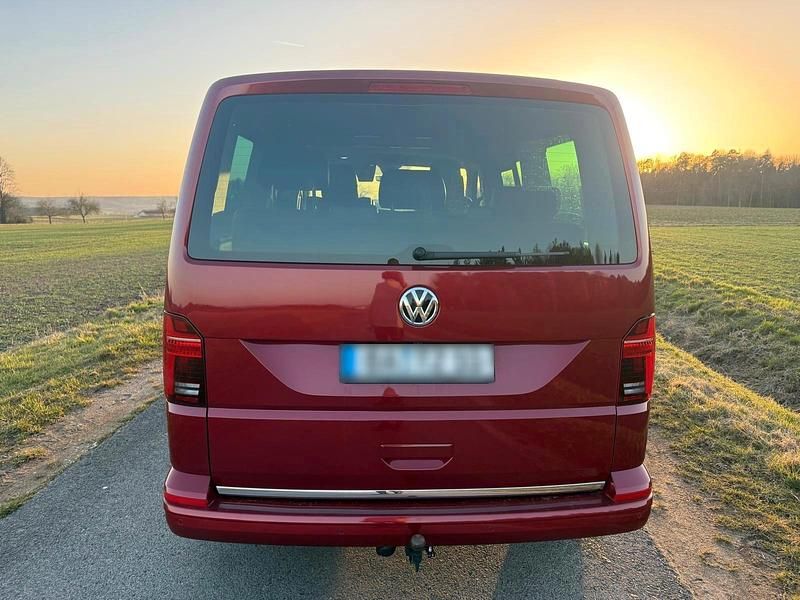 Gebraucht VW Multivan Exclusive 204 PS (150 kW) 2021 Rot Van