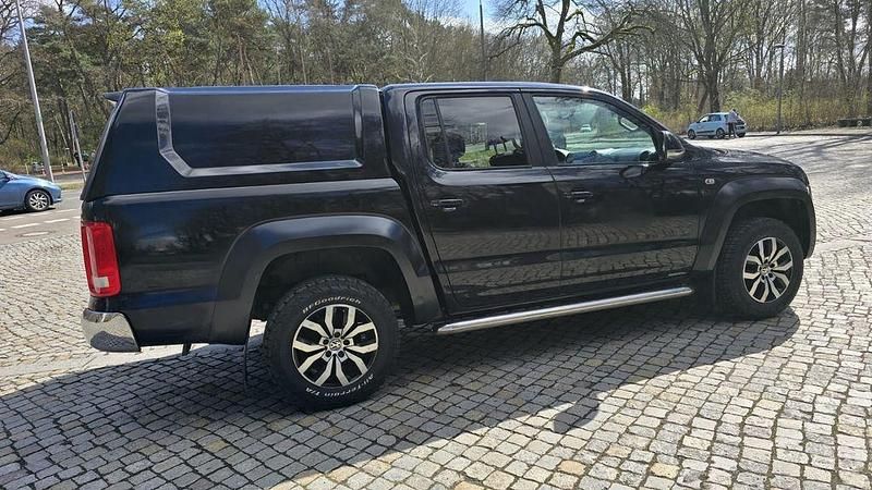 Gebraucht VW Amarok 163 PS (119 kW) 2011 Schwarz Pickup
