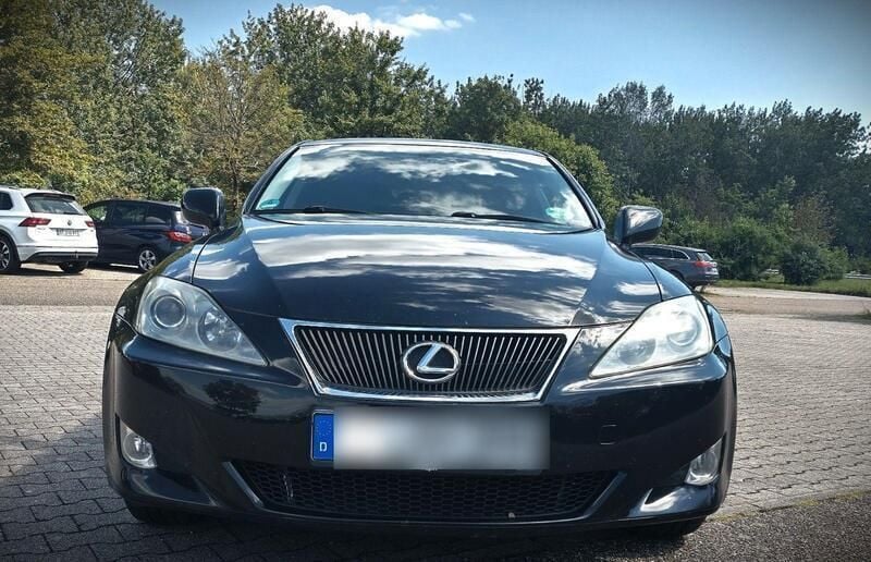 Schwarz Gebraucht 2006 Lexus IS220d Limousine | 3.000 € (Superpreis) - Bild 1/4