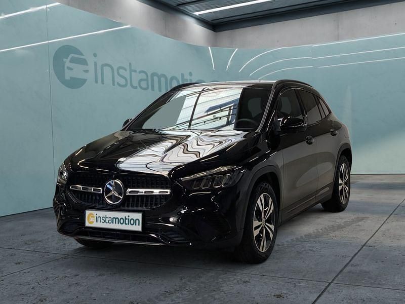 Schwarz Gebraucht 2024 Mercedes GLA200 SUV | 47.649 € (Teuer) - Bild 1/4