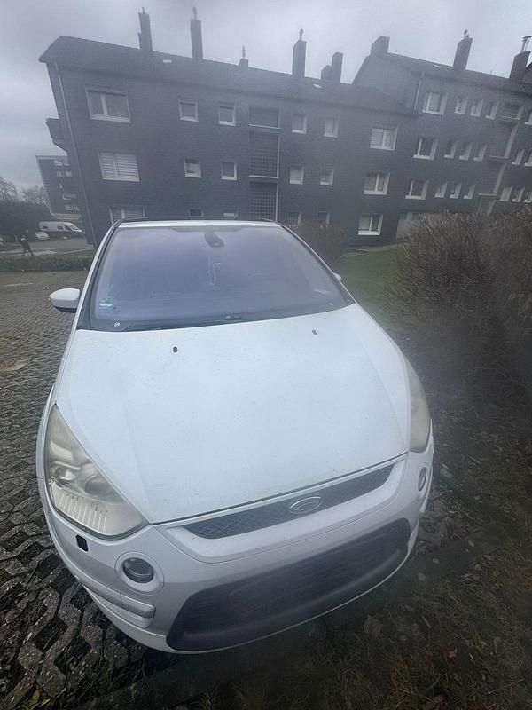 Gebraucht Ford S-MAX Individual 175 PS (128 kW) 2008 Weiß Van / Kleinbus