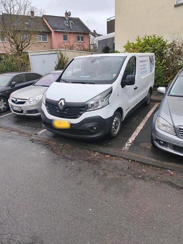 Gebraucht Renault Traffic 140 PS (102 kW) 2016 Weiß Limousine