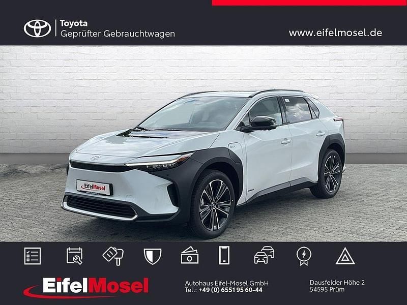 Weiß Neu 2025 Toyota bZ4X Lounge SUV | 42.560 € (Fairer Preis) - Bild 1/4