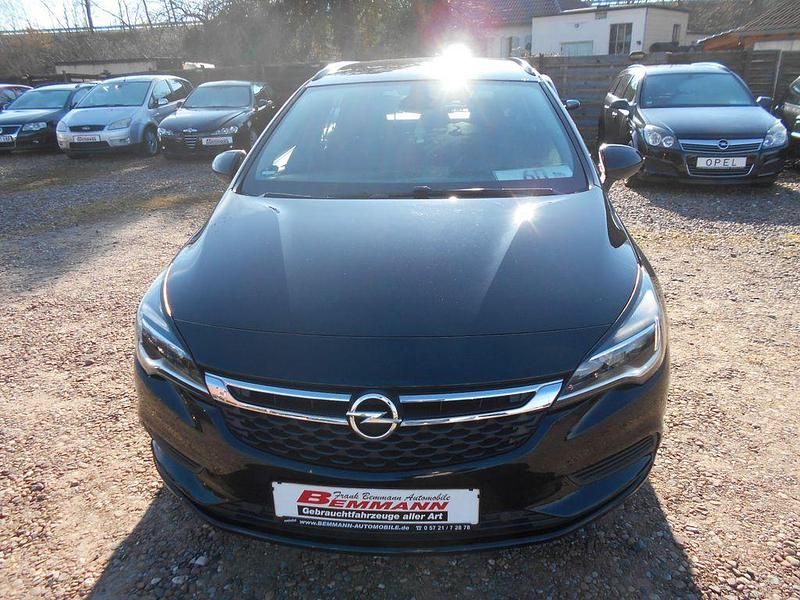 Gebraucht Opel Astra Edition 105 PS (77 kW) 2019 Schwarz Kombi