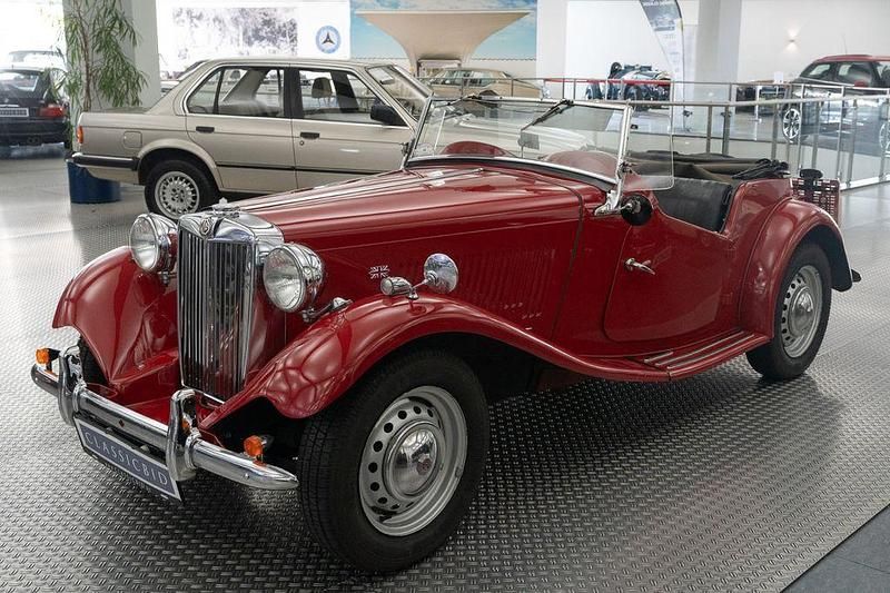 Rot Gebraucht 1953 MG TD Cabrio | 18.900 € - Bild 1/4