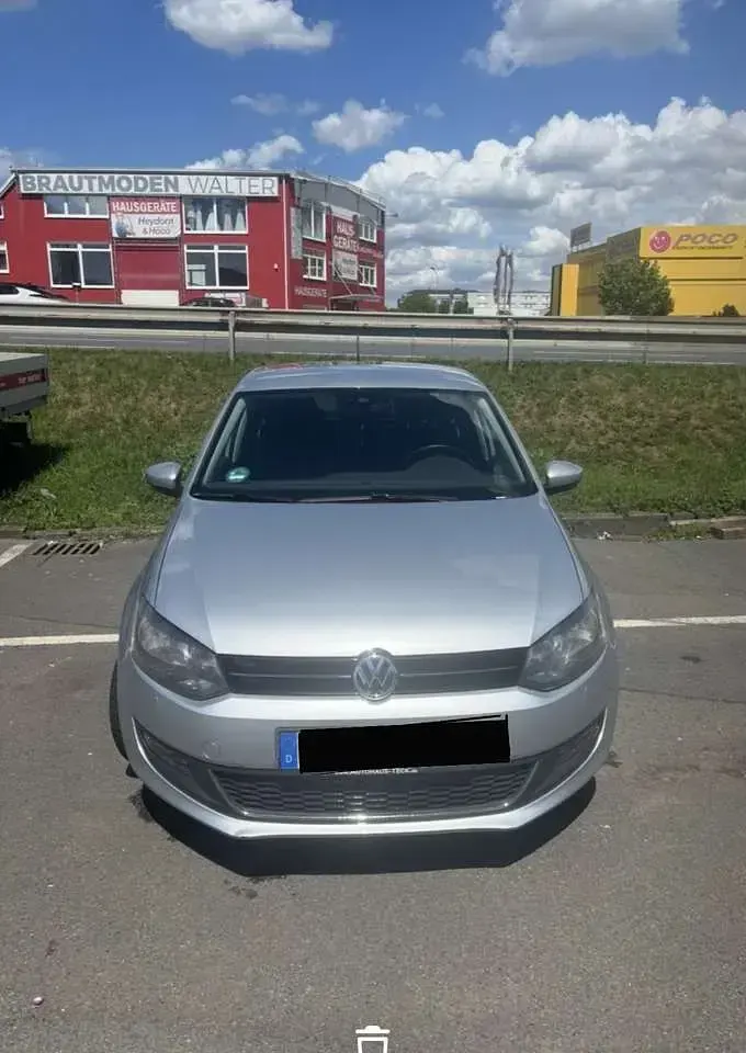 Gebraucht VW Polo Life 90 PS (66 kW) 2013 Grau Kleinwagen