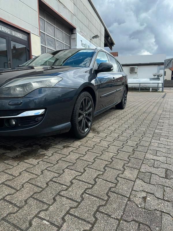 Gebraucht Renault Laguna III GT 150 PS (110 kW) 2011 Grau Kombi