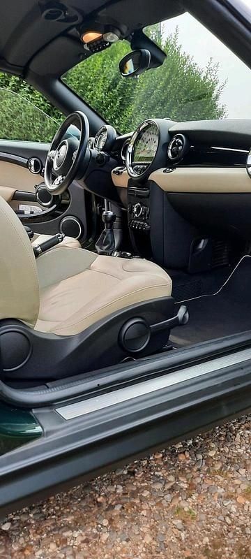 Grün Gebraucht 2012 Mini Cooper Cabriolet Chili Cabrio | 4.950 € (Guter Preis) - Bild 1/4