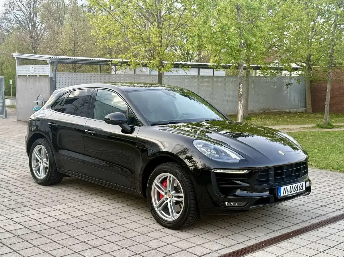 Gebraucht Porsche Macan GTS Sport 360 PS (264 kW) 2018 Schwarz SUV