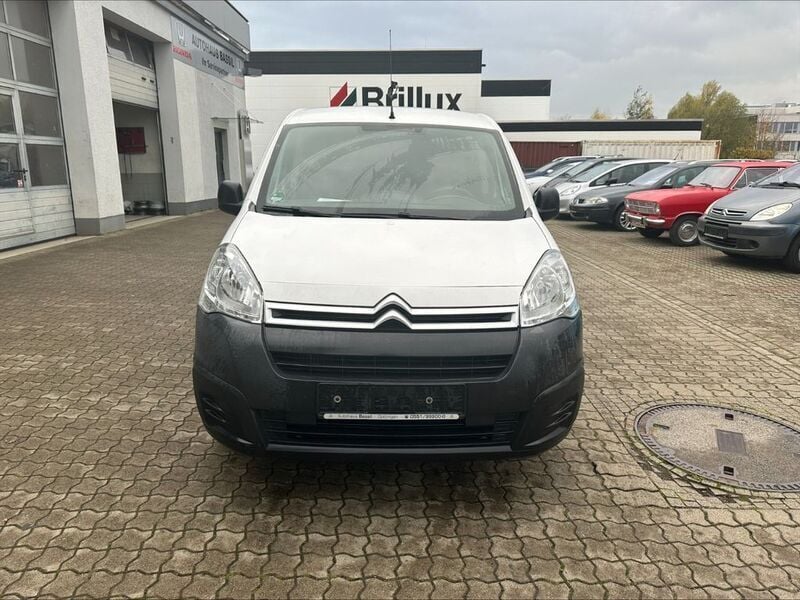 Weiß Gebraucht 2018 Citroën Berlingo Business Class Van / Kleinbus | 7.890 € (Guter Preis) - Bild 1/4