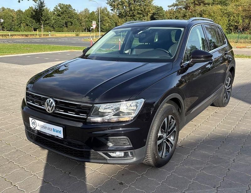 Schwarz Gebraucht 2019 VW Tiguan IQ Drive SUV | 21.390 € (Fairer Preis) - Bild 1/4