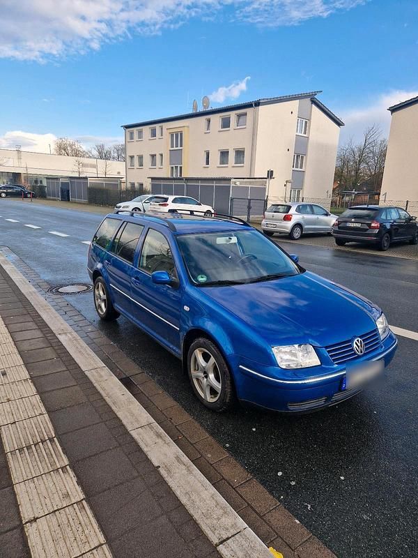 Gebraucht VW Bora 101 PS (74 kW) 2002 Blau Kombi