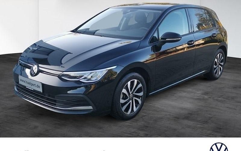 Gebraucht VW Golf VIII Active 150 PS (110 kW) 2022 Schwarz Limousine
